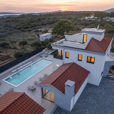 Willa Skyora Trogir