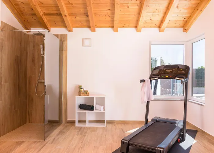 Skyora 别墅 特罗吉尔