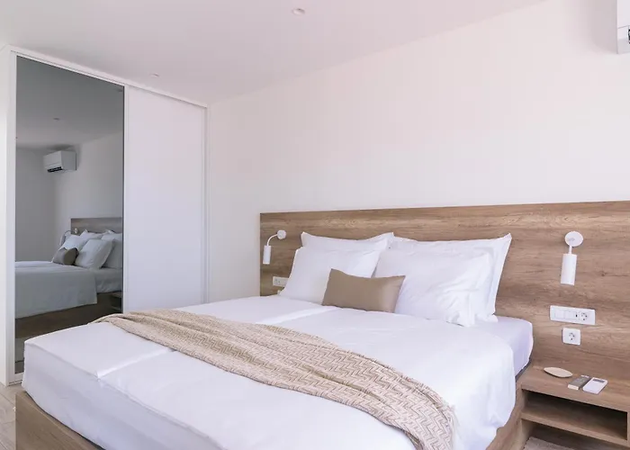 Skyora * 特罗吉尔